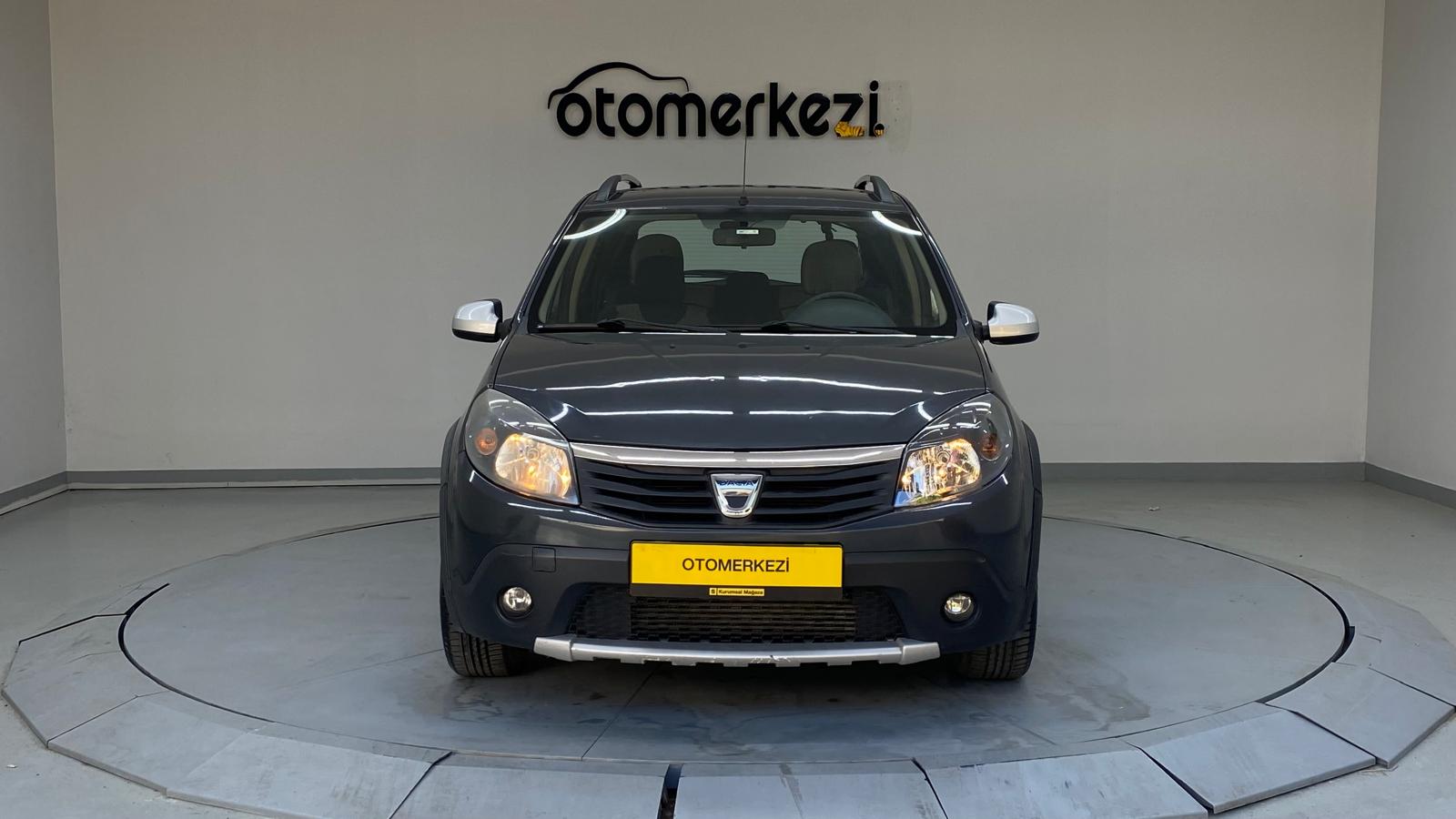 DACIA SANDERO 15